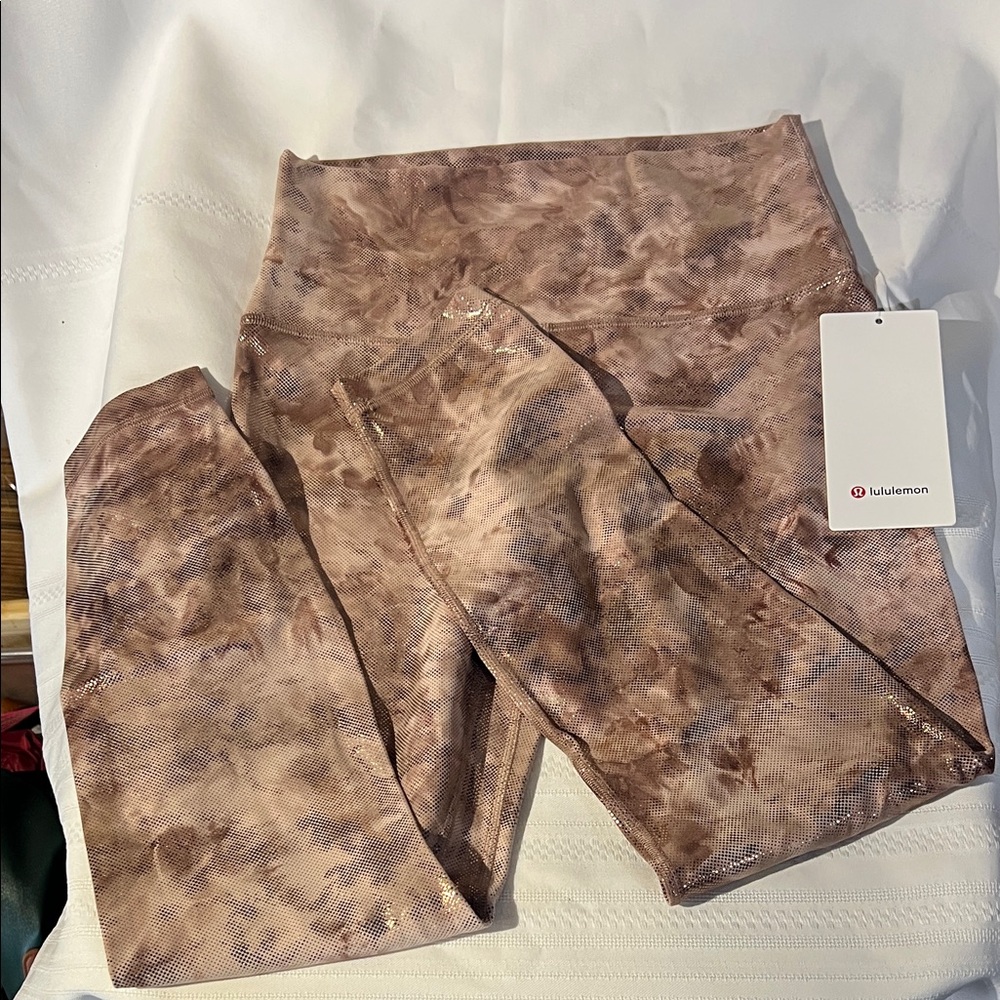 Lululemon Align HR Pant 25” Shine in‎ Cream Mauve  and Gold